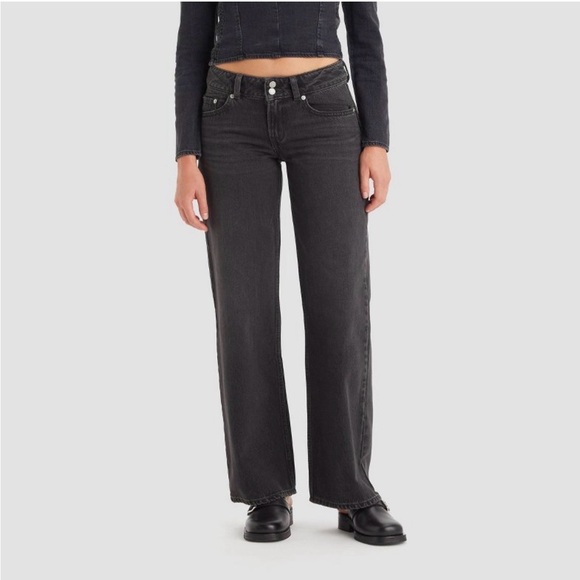 Levi's Denim - Levi's women super low loose jeans- mic dropped 30 NWT 30X32